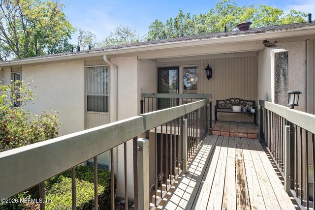 8012 HOLLYRIDGE Road 17, Jacksonville, FL 32256