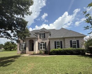 105 N Point Cir, N, Shelbyville, TN 37160