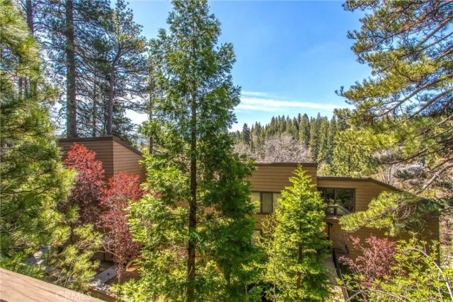 27657 Peninsula 130, Lake Arrowhead, CA 92352