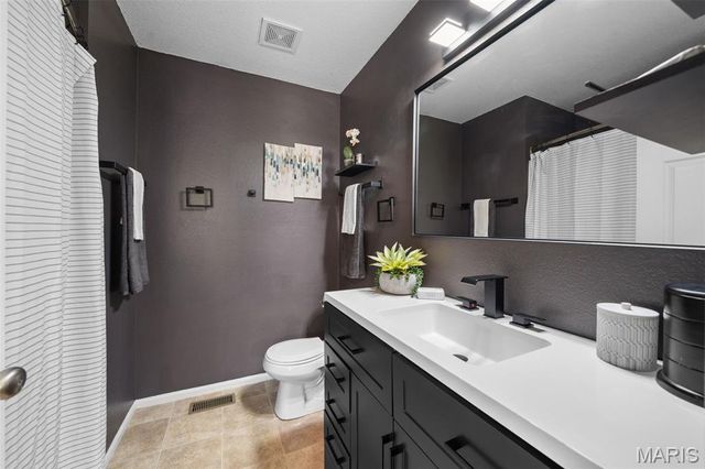 2325 Arkansas Drive, High Ridge, MO 63049