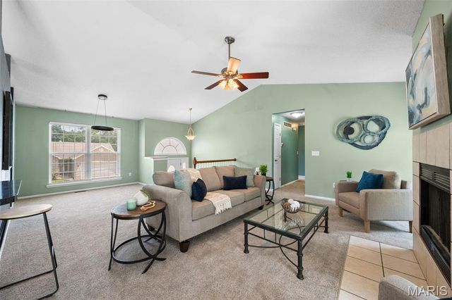 2325 Arkansas Drive, High Ridge, MO 63049