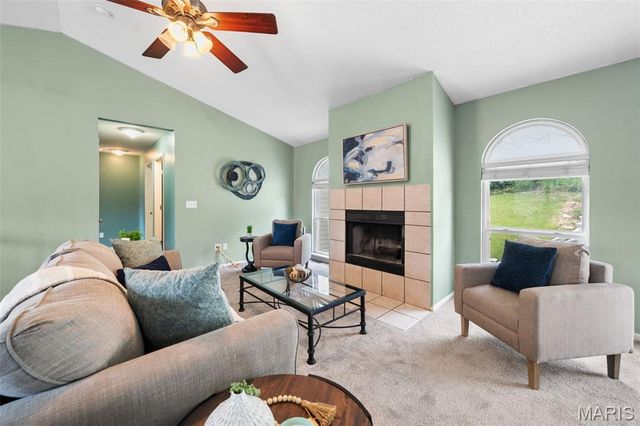 2325 Arkansas Drive, High Ridge, MO 63049
