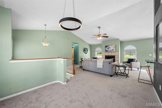 2325 Arkansas Drive, High Ridge, MO 63049