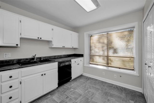 2733 NICOLE CIRCLE, Palm Harbor, FL 34684