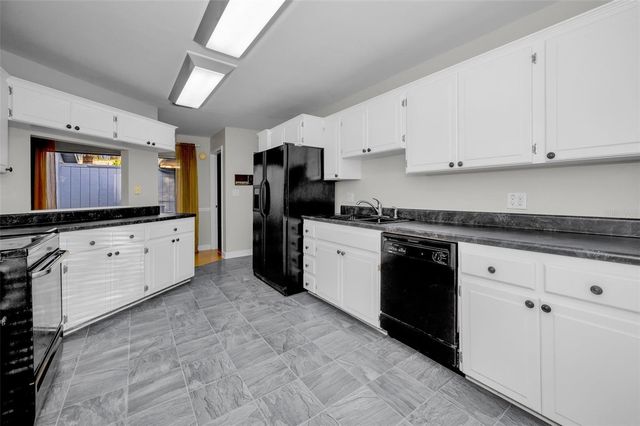 2733 NICOLE CIRCLE, Palm Harbor, FL 34684