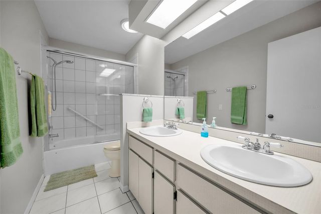 2733 NICOLE CIRCLE, Palm Harbor, FL 34684