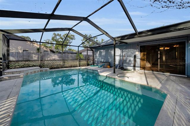 2733 NICOLE CIRCLE, Palm Harbor, FL 34684