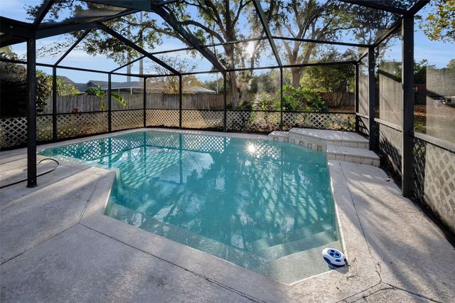 2733 NICOLE CIRCLE, Palm Harbor, FL 34684