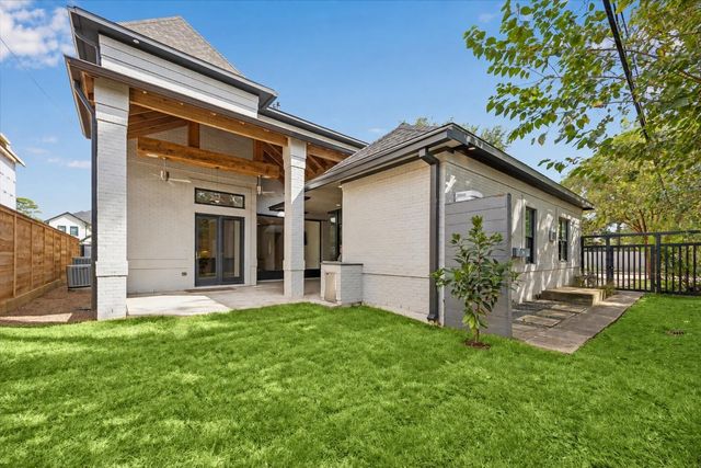 1601 Pine Chase Drive, Houston, TX 77055