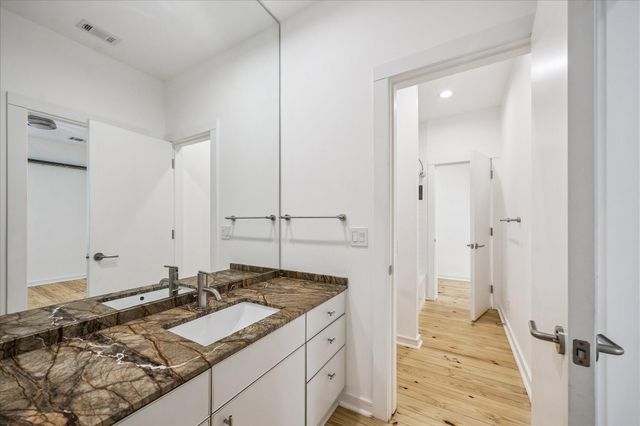 1601 Pine Chase Drive, Houston, TX 77055