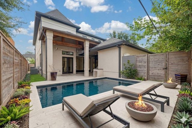 1601 Pine Chase Drive, Houston, TX 77055