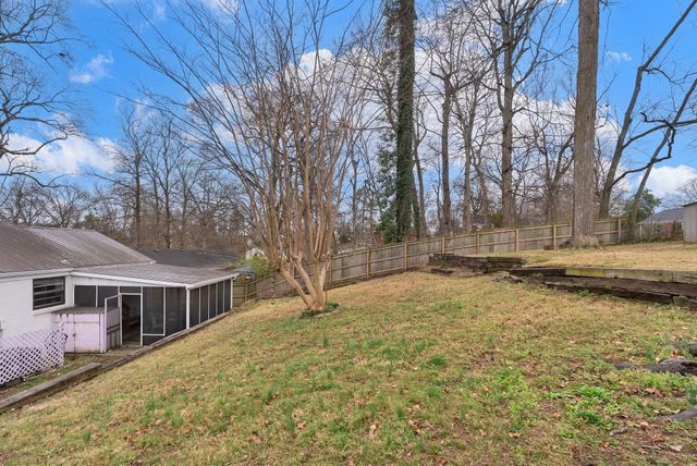 520 Cottonwood Dr, Nashville, TN 37214