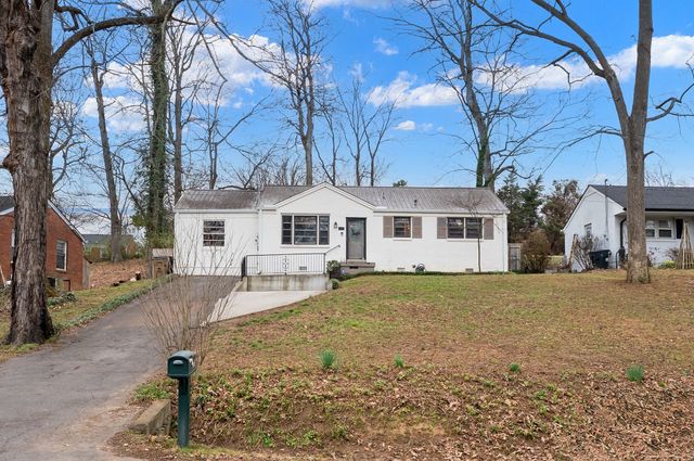 520 Cottonwood Dr, Nashville, TN 37214