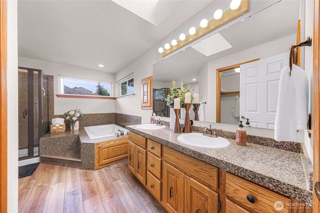 4221 Montgomery Place, Mount Vernon, WA 98274