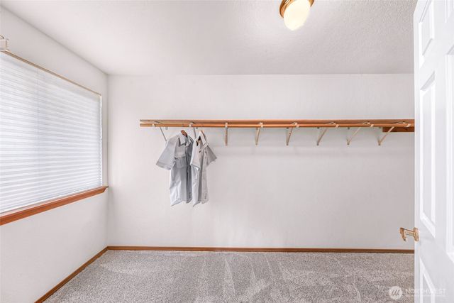4221 Montgomery Place, Mount Vernon, WA 98274