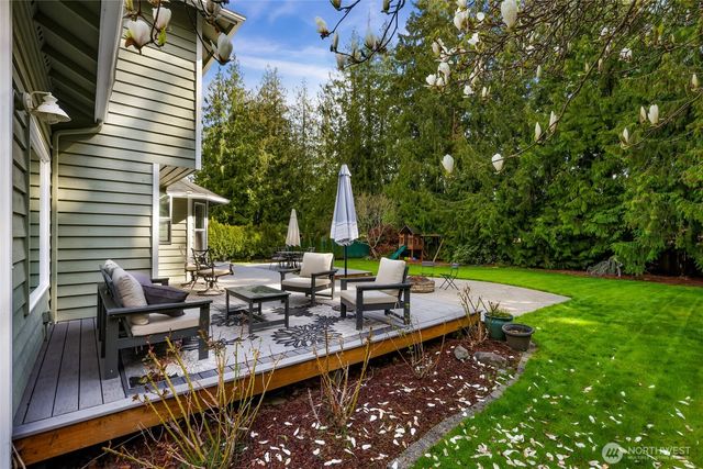 4221 Montgomery Place, Mount Vernon, WA 98274