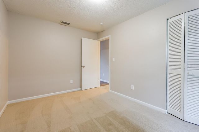 601 WOOD ROAD, Seffner, FL 33584