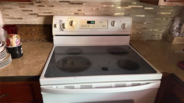 531 ARNESON AVENUE, Auburndale, FL 33823