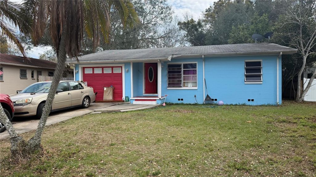Image 1 of property listing at 531 ARNESON AVENUE, Auburndale, FL 33823