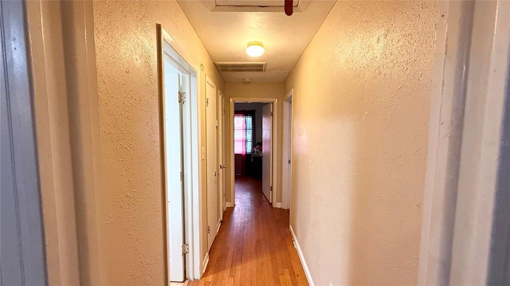 Image 26 of property listing at 531 ARNESON AVENUE, Auburndale, FL 33823