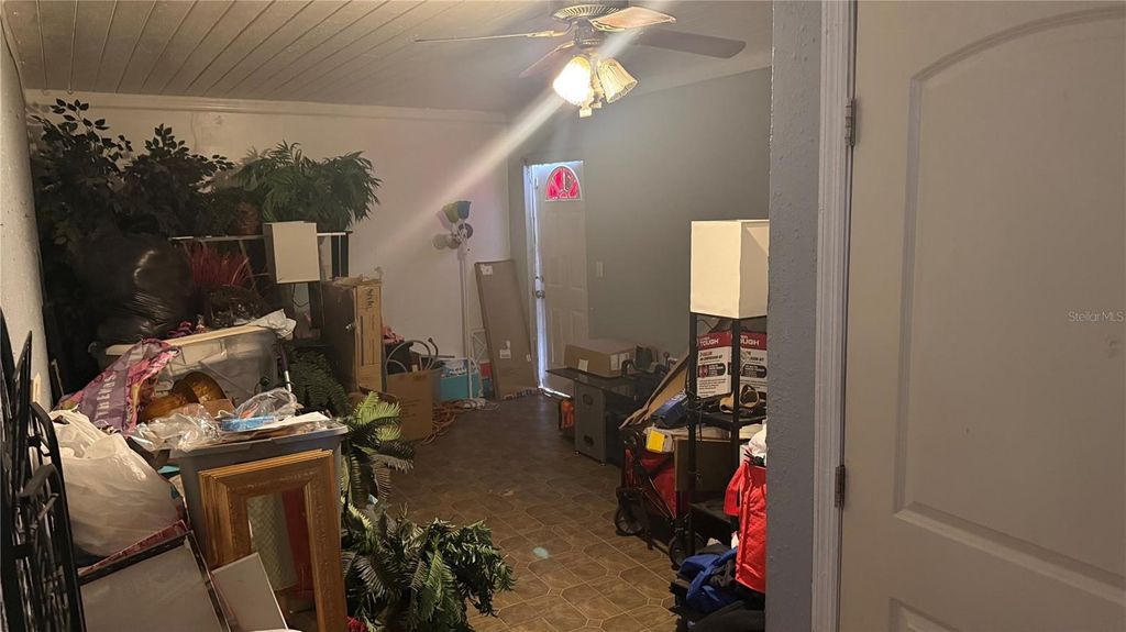 Image 29 of property listing at 531 ARNESON AVENUE, Auburndale, FL 33823