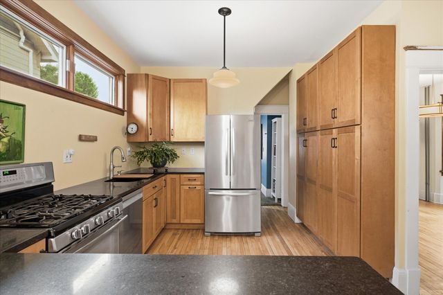 855 Delaware Avenue, Saint Paul, MN 55107