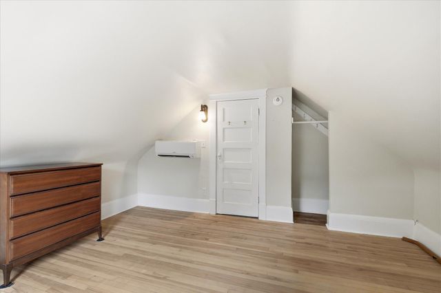 855 Delaware Avenue, Saint Paul, MN 55107