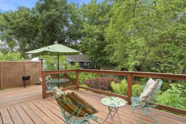 855 Delaware Avenue, Saint Paul, MN 55107