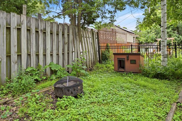 855 Delaware Avenue, Saint Paul, MN 55107