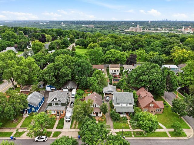 855 Delaware Avenue, Saint Paul, MN 55107