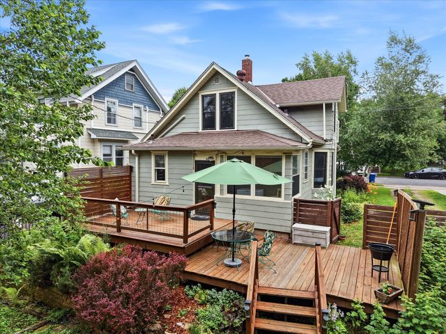 855 Delaware Avenue, Saint Paul, MN 55107