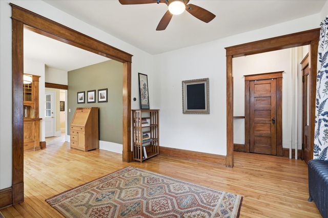 855 Delaware Avenue, Saint Paul, MN 55107