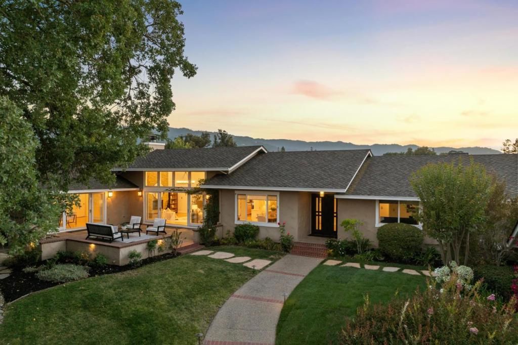 Image 1 of property listing at 14275 Hilltop Way, Saratoga, CA 95070