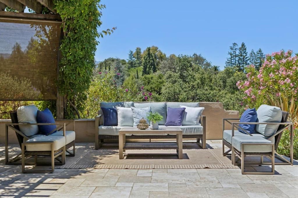 Image 34 of property listing at 14275 Hilltop Way, Saratoga, CA 95070