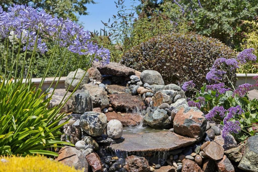 Image 39 of property listing at 14275 Hilltop Way, Saratoga, CA 95070