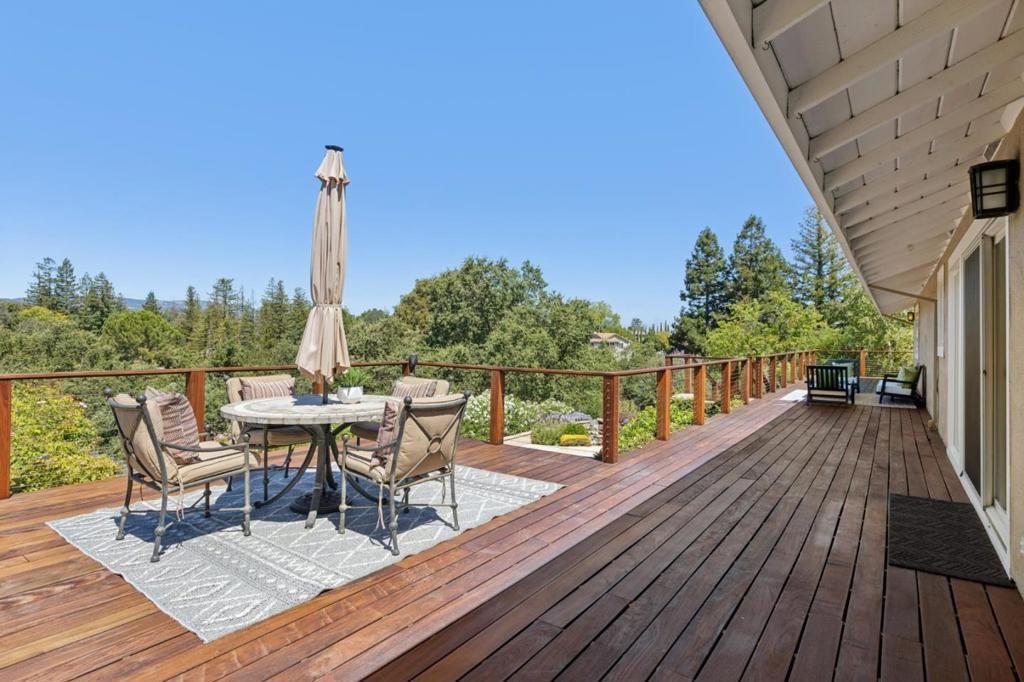 Image 5 of property listing at 14275 Hilltop Way, Saratoga, CA 95070