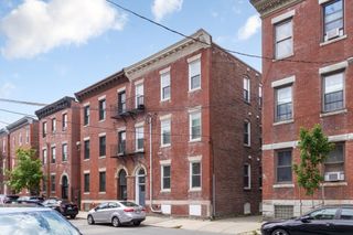 66 Frankfort St 1F, Boston, MA 02128