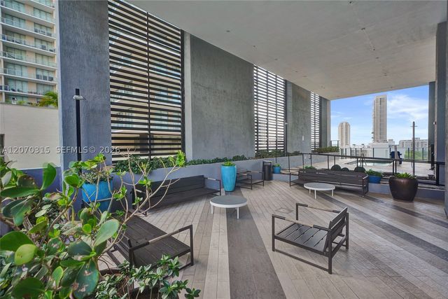 121 NE 34th St 2309, Miami, FL 33137