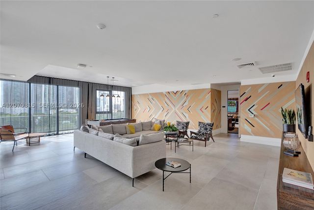 121 NE 34th St 2309, Miami, FL 33137