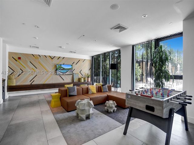 121 NE 34th St 2309, Miami, FL 33137