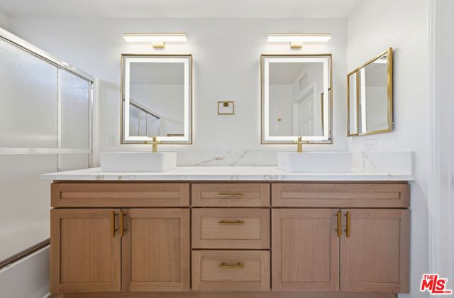 25715 Wagner Way B, Stevenson Ranch, CA 91381