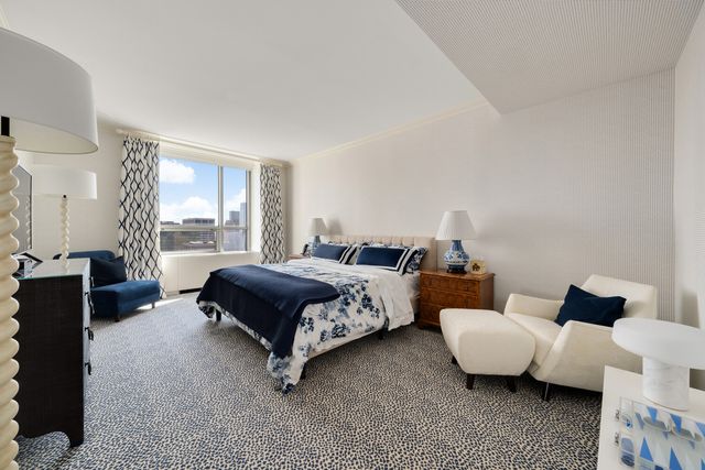 15 W 53RD Street PHA, New York City, NY 10019