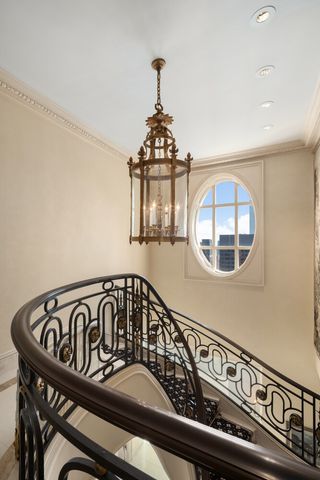 15 W 53RD Street PHA, New York City, NY 10019