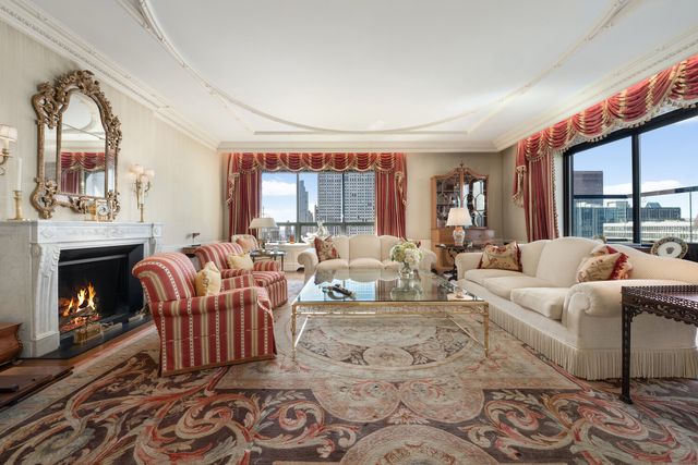 15 W 53RD Street PHA, New York City, NY 10019