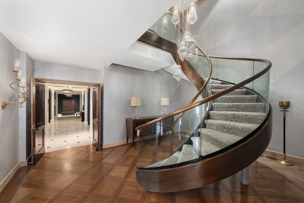 15 W 53RD Street PHA, New York City, NY 10019