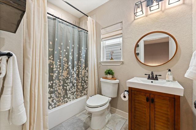 226 Capetown, Conroe, TX 77356