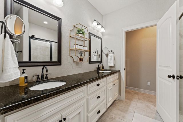 226 Capetown, Conroe, TX 77356