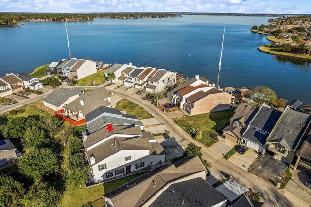 226 Capetown, Conroe, TX 77356