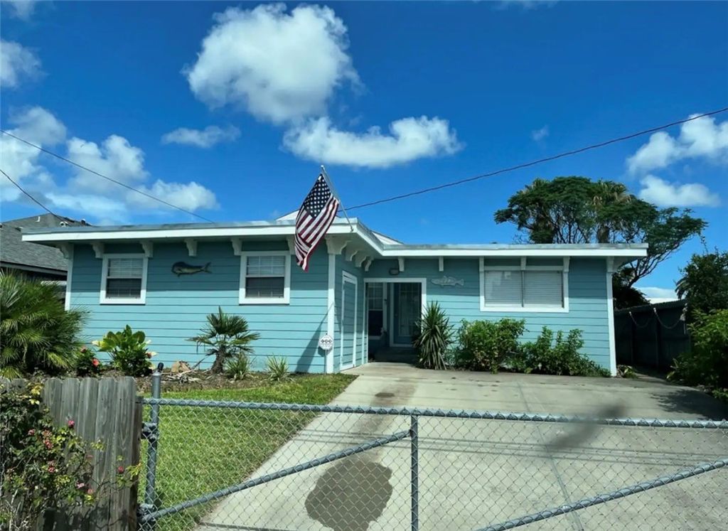 3417 Laguna Shores, Corpus Christi, TX 78418