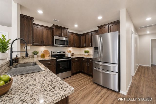 804 Brook Street, Gentry, AR 72734